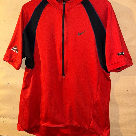 Nike-Fit Red and Black ACG Half-Zip Biking Shirt - Picture 1 of 3